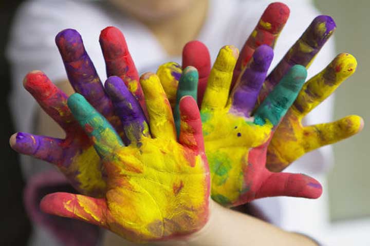 Paint Your Bathtub, Bathroom & Body With Finger Paints